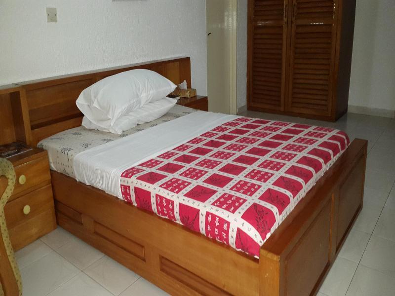 Sir Max Hotel Kumasi Buitenkant foto