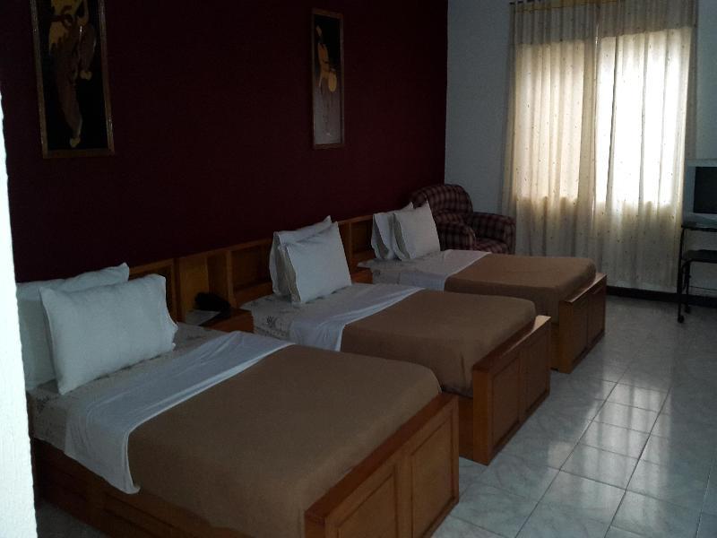Sir Max Hotel Kumasi Buitenkant foto