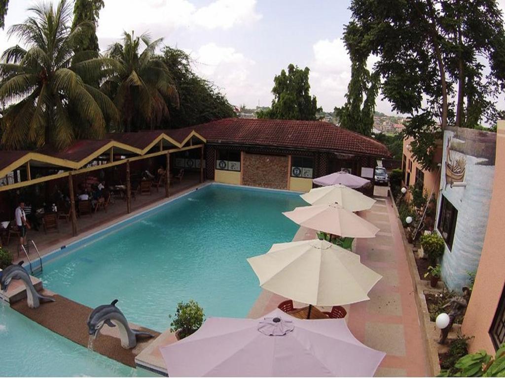 Sir Max Hotel Kumasi Buitenkant foto